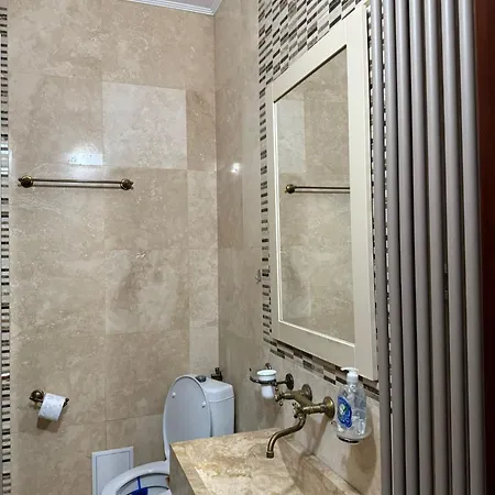 Lakeside Apartament *